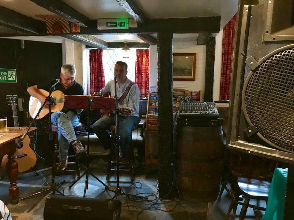 Jolly Sailor Inn Looe Eksteriør bilde